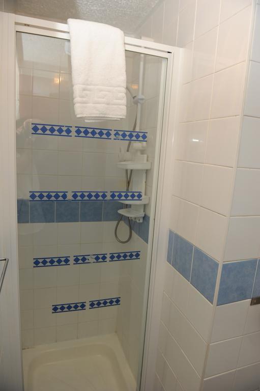 Lyndawn Hotel Blackpool Room photo