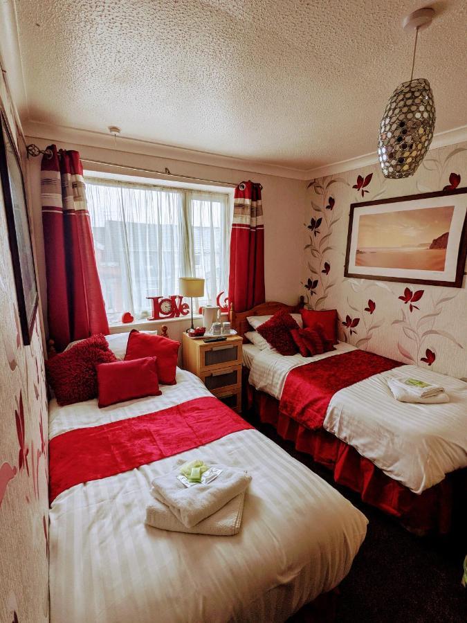 Lyndawn Hotel Blackpool Exterior photo
